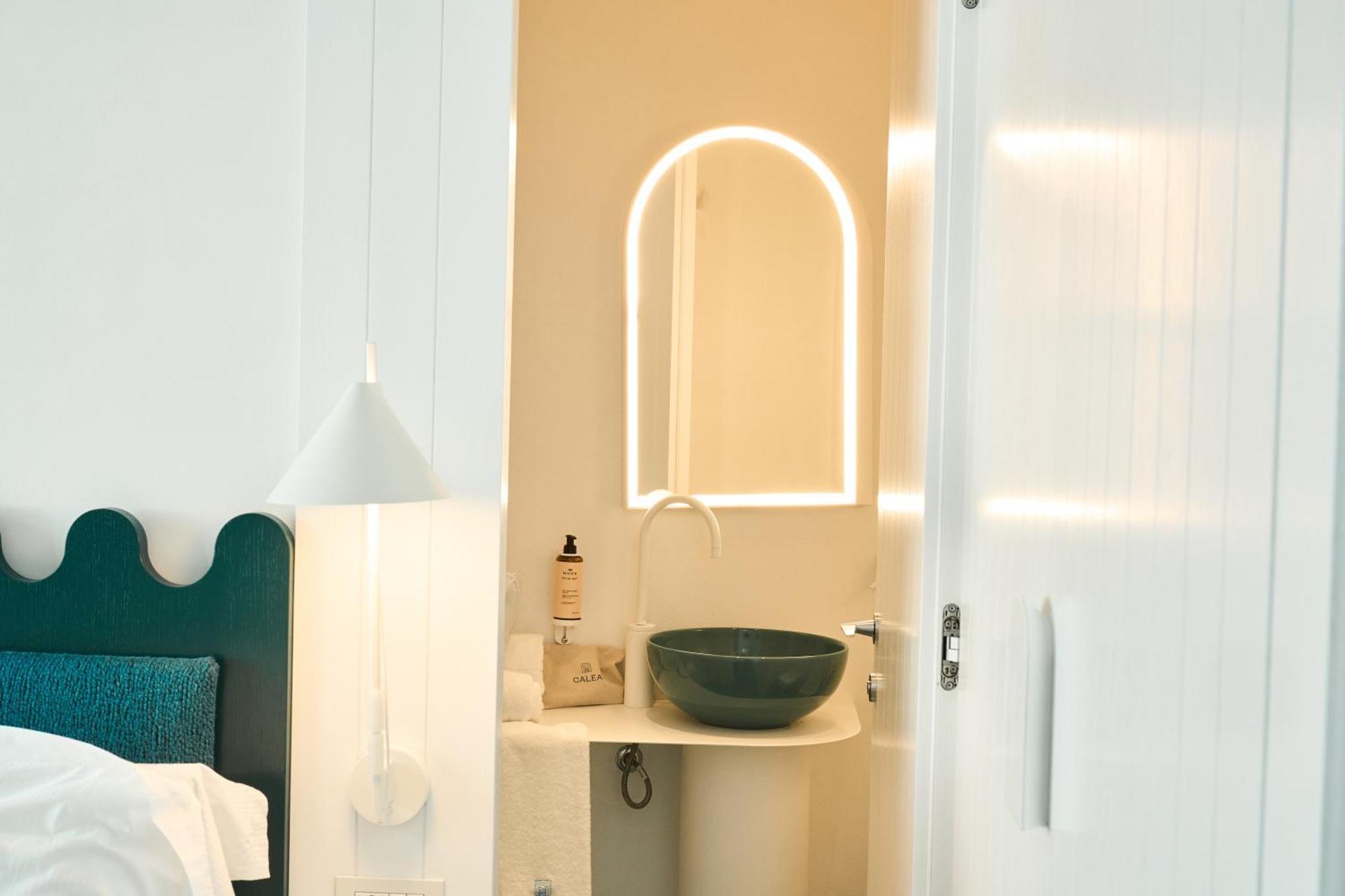 Calea Boutique Hotel Баколі Екстер'єр фото